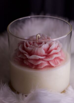 Pony flower candle