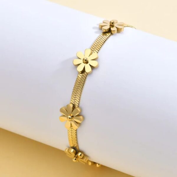 Elegant Gold-Plated Stone Bracelet - Image 6