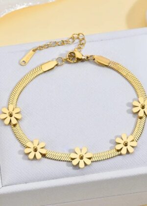 Elegant Gold-Plated Stone Bracelet