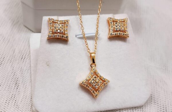 Zircon 2-Piece Chain Locket Set